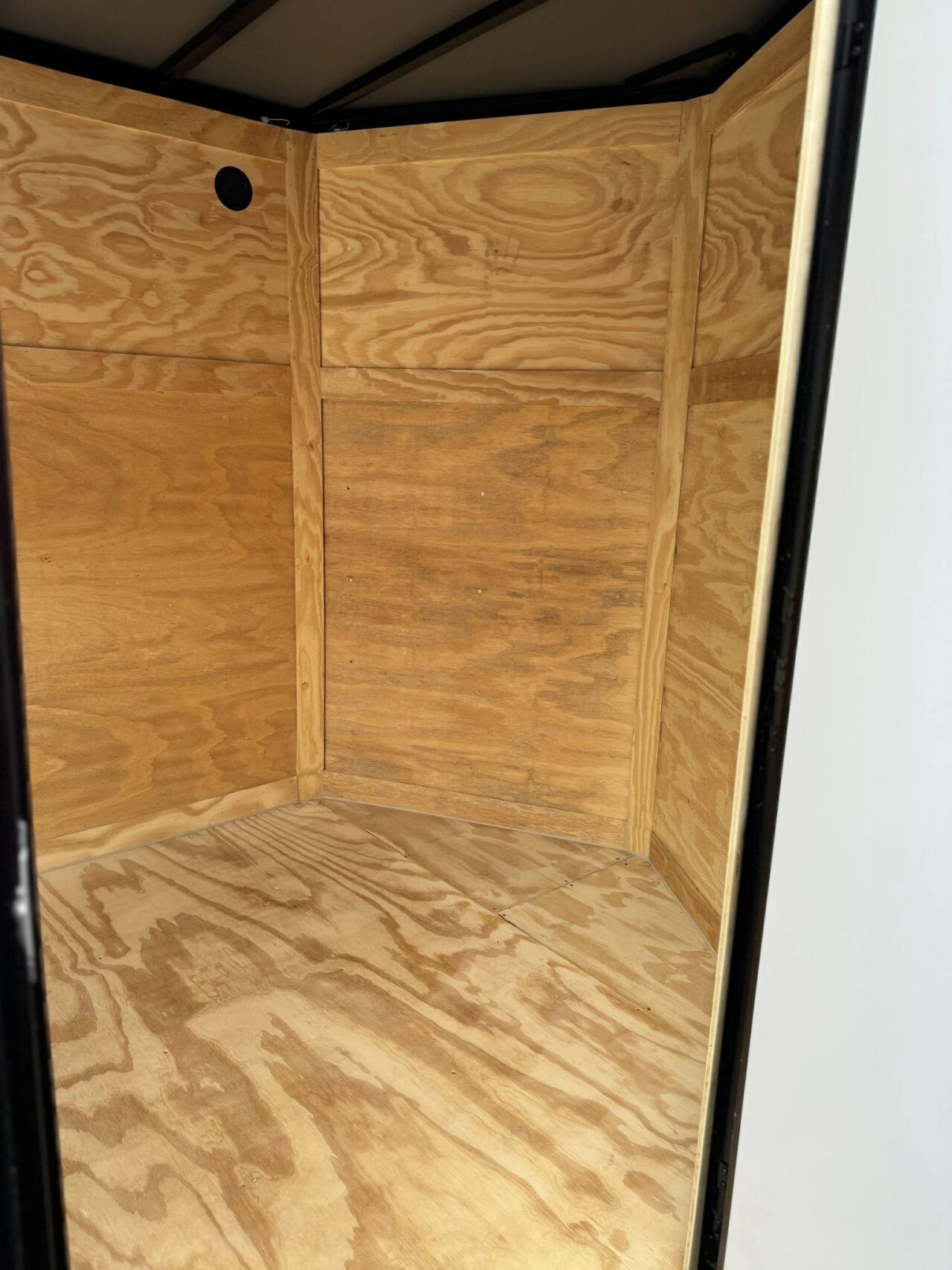 2026 Hook & Line Enclosed Cargo trailer in pepsi blue b o, photo 7
